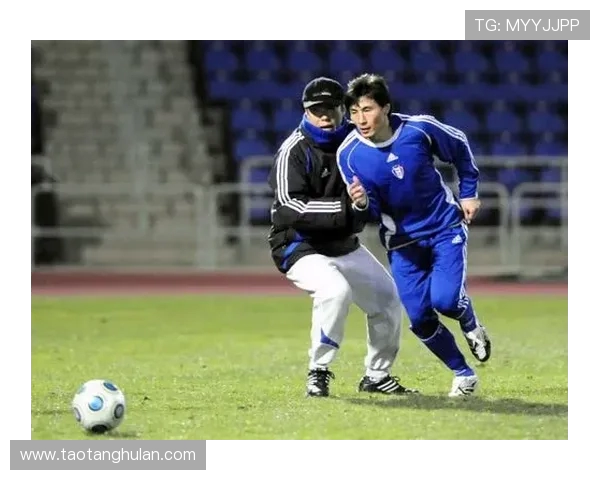 李玮锋重返足坛再掀风云昔日铁卫化身智帅引领球队新征程